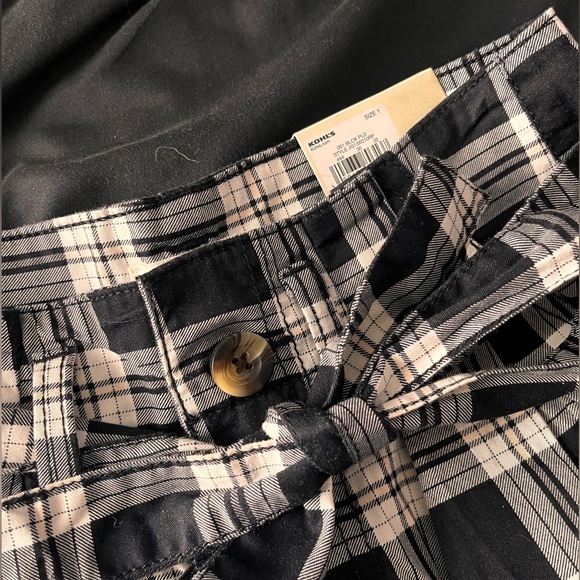 NEW SO Black and White Plaid Straight Leg High-rise Pants w/Adjustable Tie - Picture 3 of 5